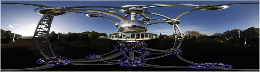 PanoMorphing : L'Atomium de Bruxelles L'Atomium est un monument de Bruxelles, en Belgique, construit à l'occasion de l'Exposition universelle de 1958 et représentant la maille conventionnelle du cristal de fer (structure cubique centrée) agrandie 165 milliards de fois. Les neuf sphères représentent les neuf atomes constitutifs du cristal de fer et ne sont qu'une coïncidence avec la division de la Belgique (neuf provinces belges de l'époque, qui sont aujourd'hui dix avec la scission du Brabant). A? l'origine, le concepteur du monument l'a imaginée comme une référence aux sciences, et en particulier les usages de l'atome, en plein développement à cette époque. www.360x180.fr Selme Matthieu