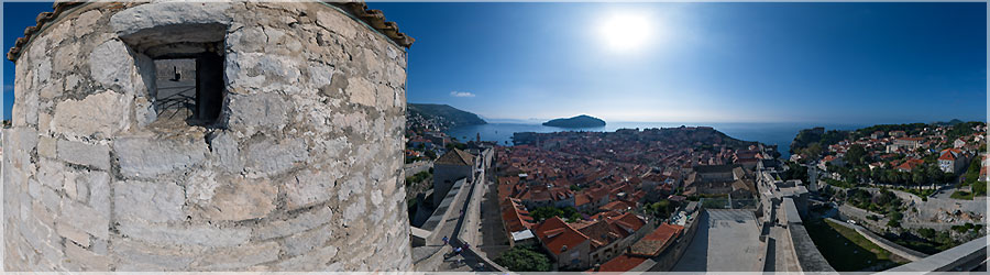 Dubrovnik : extérieur de la tour de garde (semi-aérien) Commentaire en cours de rédaction ! www.360x180.fr Selme Matthieu