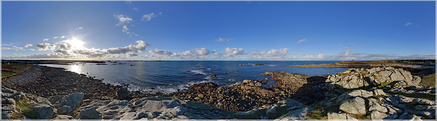 Ciel bleu sur Porz Grac'h Joli ciel bleu sur la pointe de Porz Grac'h www.360x180.fr Selme Matthieu