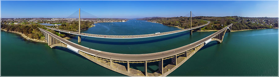 Une vue arienne du pont Albert Louppe qui relie Plougastel  Brest (KAP) Cette fois-ci, j'ai utilis le cerf-volant de 4m pour dcoller. Le vent est vraiment bizarre sur le pont, des deux cts, on sent le vent dans la figure ! Il y a de sacrs remoux au dcollage, mais cela se stabilise ds qu'on lache un peu de ligne !  www.360x180.fr Selme Matthieu