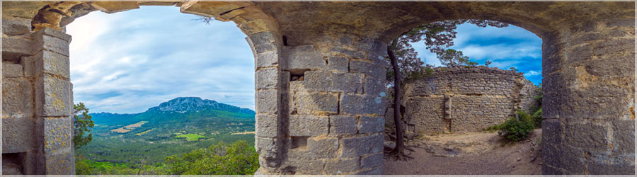 Le château de Vivioures au sommet de l'Hortus Rencontre Photo :  www.360x180.fr Selme Matthieu