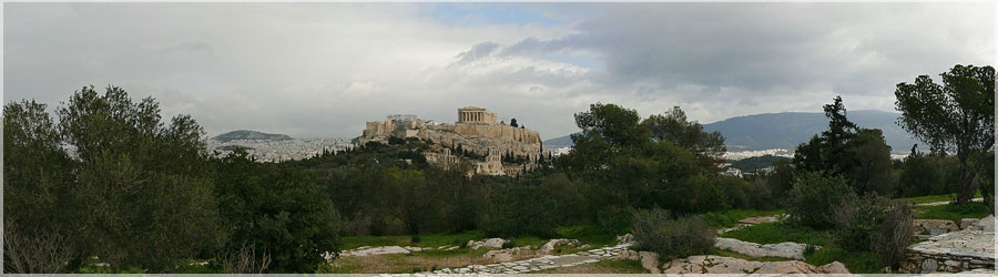 L'Acropole, depuis la colline des Muses Vue de l'Acropole, depuis la colline des Muses, à Athènes...  www.360x180.fr Selme Matthieu