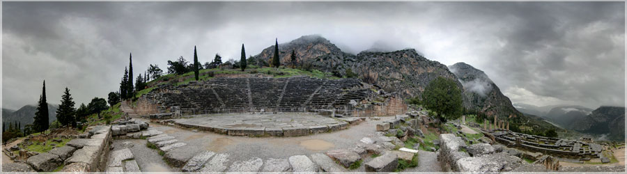 Thatre de Delphes Magnifique thatre de Delphes : situe au pied du mont Parnasse en Phocide, Delphes est le site d'un sanctuaire panhellnique o parlait l'oracle d'Apollon travers sa prophtesse, la Pythie. Il abritait galement l'Omphalos ou 'nombril du monde'. Investi d'une signification sacre, Delphes fut du VIe sicle avant JC au IVe sicle avant JC le vritable centre et le symbole de l'unit du monde grec. www.360x180.fr Selme Matthieu