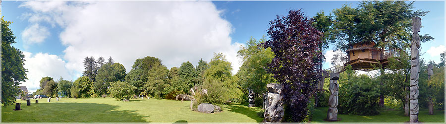 Cabane dans les arbres : vue extrieure Cabane dans les arbres : vue extrieure www.360x180.fr Selme Matthieu